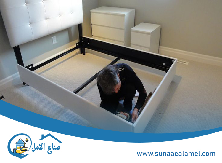 نجار في الشارقه